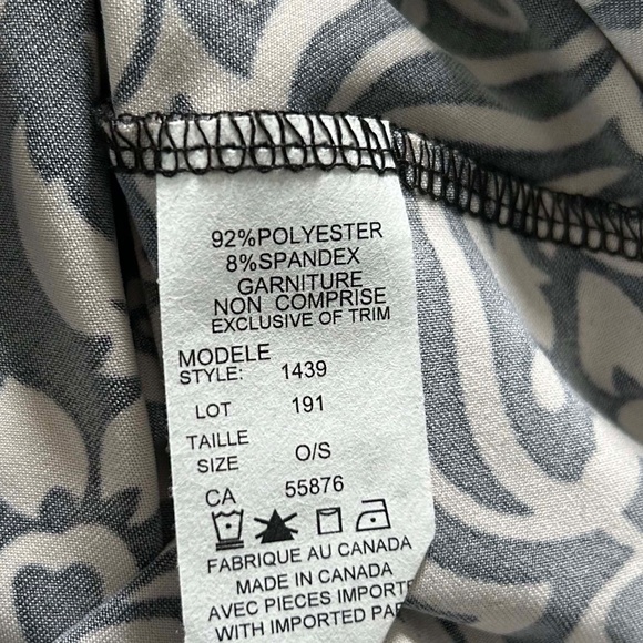 PONCHO, BLACK/TAUPE, ONE SIZE, CANADIAN MADE!, SILKY POLYESTER, ARTIZAN BY ROBIN - Picture 5 of 7